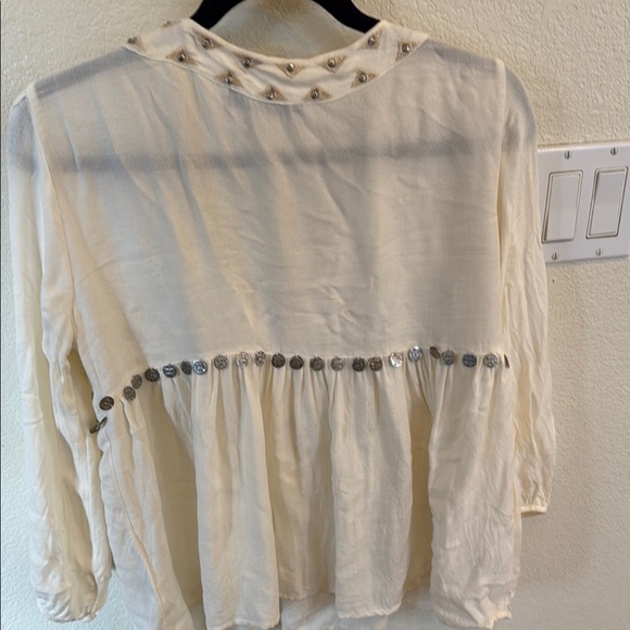 Abercrombie & Fitch Cream Relaxed Embellished Blouse - Picture 2 of 4